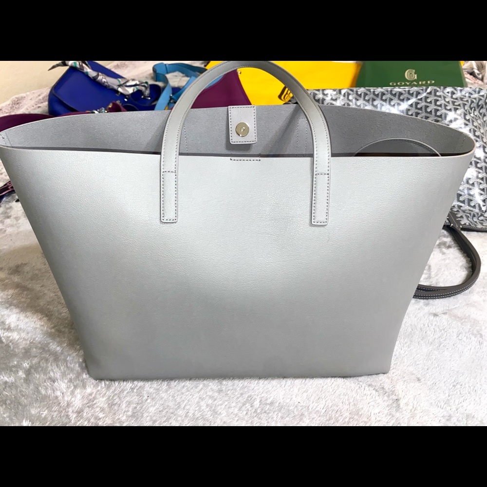 HP🎉NWT Saint Laurent east west shopping tote - Picture 9 of 16